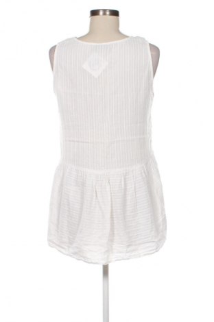 Γυναικείο τοπ Vero Moda, Μέγεθος M, Χρώμα Λευκό, Τιμή 10,23 €