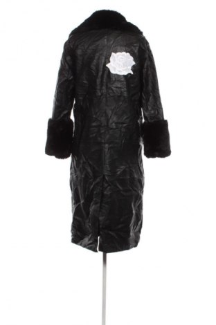 Dámsky kabát  Bershka, Veľkosť M, Farba Čierna, Cena  18,95 €