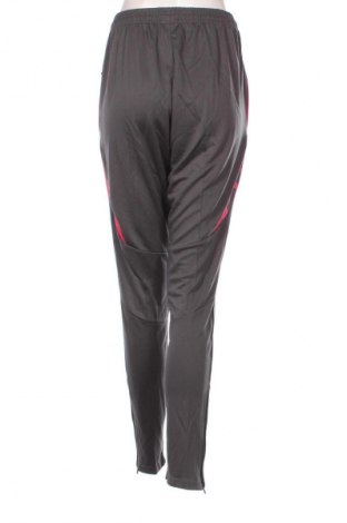 Pantaloni trening de femei Adidas, Mărime L, Culoare Multicolor, Preț 151,99 Lei