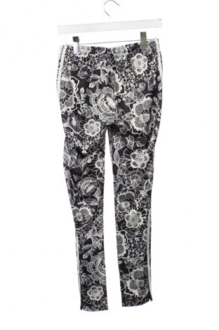 Pantaloni trening de femei Adidas Originals, Mărime XS, Culoare Multicolor, Preț 165,99 Lei