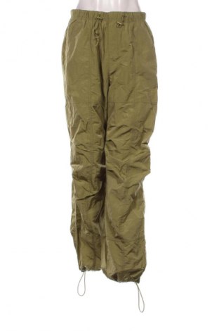 Damen Sporthose Bershka, Größe S, Farbe Grün, Preis 14,77 €