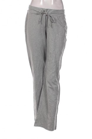 Pantaloni trening de femei Nike, Mărime L, Culoare Gri, Preț 165,99 Lei
