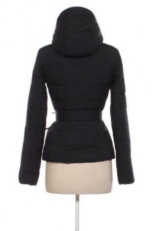 Дамско яке Abercrombie & Fitch, Размер XS, Цвят Черен, Цена 89,00 лв.