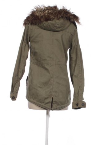 Dámská bunda  Bershka, Velikost S, Barva Zelená, Cena  608,00 Kč