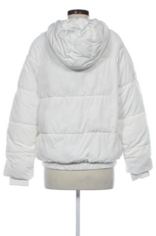 Geacă de femei Bershka, Mărime M, Culoare Alb, Preț 152,63 Lei