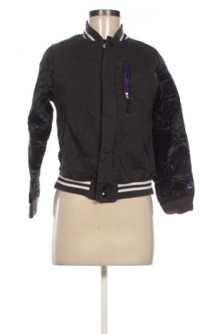 Dámská bunda  Nike, Velikost M, Barva Vícebarevné, Cena  1 529,00 Kč