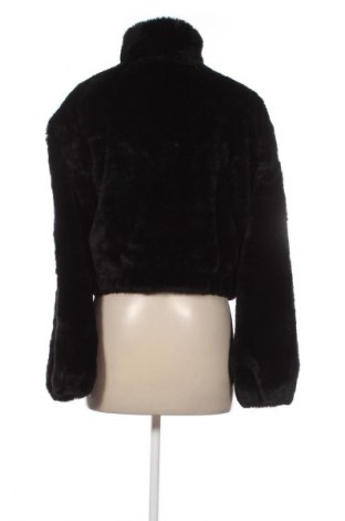 Dámska bunda  Pull&Bear, Veľkosť XS, Farba Čierna, Cena  29,95 €