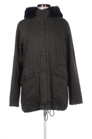 Γυναικείο μπουφάν Pull&Bear, Μέγεθος M, Χρώμα Πράσινο, Τιμή 29,59 €