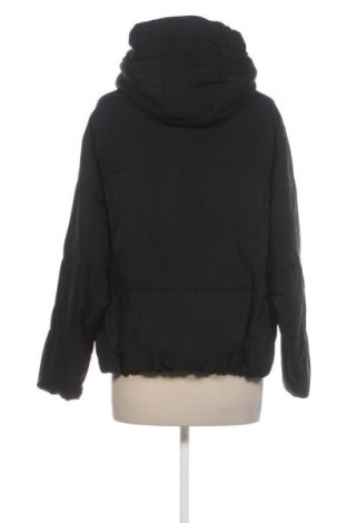 Дамско яке Pull&Bear, Размер S, Цвят Черен, Цена 46,99 лв.