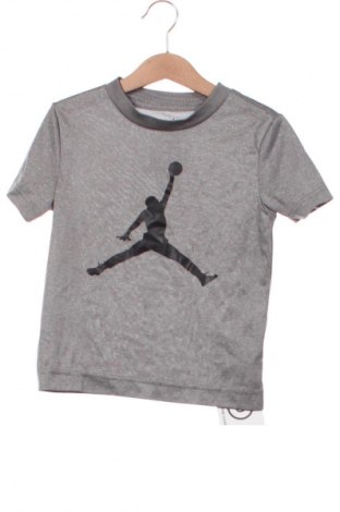 Detské tričko Air Jordan Nike, Veľkosť 3-4y/ 104-110 cm, Farba Sivá, Cena  13,81 €