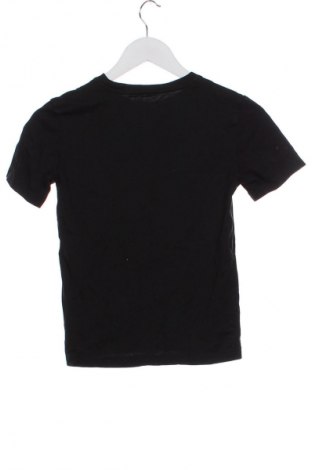 Детска тениска Calvin Klein Jeans, Размер 10-11y/ 146-152 см, Цвят Черен, Цена 46,99 лв.