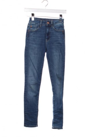 Gyerek farmernadrág Unbranded, Méret 8-9y / 134-140 cm, Szín Kék, Ár 6 384 Ft