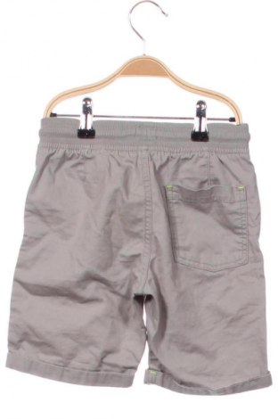 Dětské krátké kalhoty  F&F, Velikost 6-7y/ 122-128 cm, Barva Šedá, Cena  177,00 Kč
