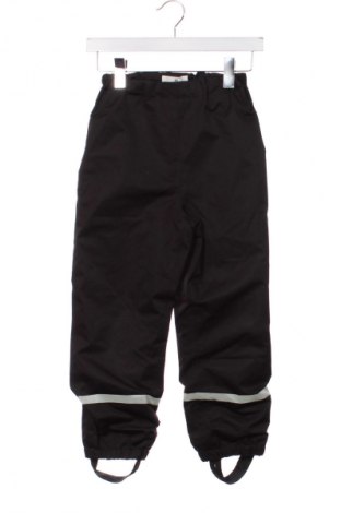 Dětské kalhoty pro zimní sporty  H&M, Velikost 6-7y/ 122-128 cm, Barva Černá, Cena  529,00 Kč