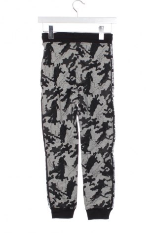 Pantaloni de trening, pentru copii Unbranded, Mărime 8-9y/ 134-140 cm, Culoare Multicolor, Preț 105,00 Lei