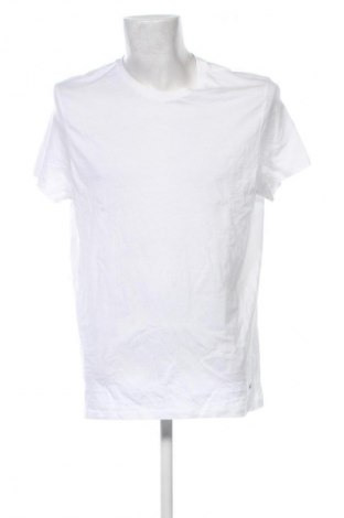 Мъжка тениска Calvin Klein, Размер L, Цвят Бял, Цена 77,99 лв.