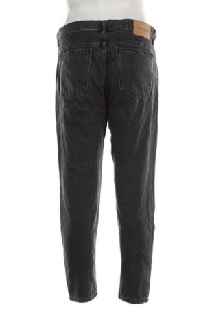 Мъжки дънки Pull&Bear, Размер S, Цвят Сив, Цена 39,14 лв.