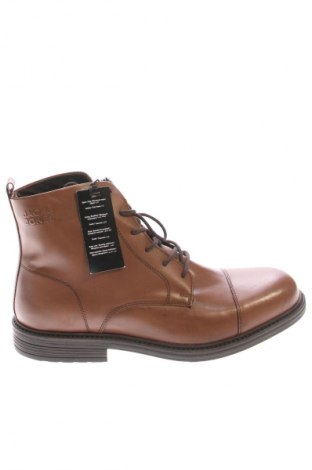 Férfi cipők
 Jack & Jones, Méret 44, Szín Barna, Ár 33 000 Ft
