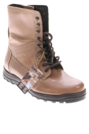 Férfi cipők
 Lumberjack, Méret 42, Szín Bézs, Ár 31 200 Ft