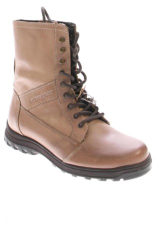 Férfi cipők
 Lumberjack, Méret 41, Szín Bézs, Ár 31 200 Ft