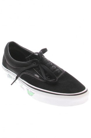 Férfi cipők
 Vans, Méret 44, Szín Fekete, Ár 21 600 Ft