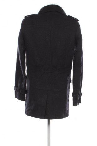 Мъжко палто Pull&Bear, Размер M, Цвят Многоцветен, Цена 43,99 лв.