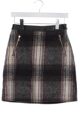 Rock F&F, Größe XS, Farbe Mehrfarbig, Preis 9,72 €