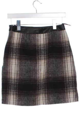 Rock F&F, Größe XS, Farbe Mehrfarbig, Preis 9,72 €