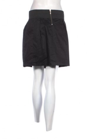 Fustă Flame, Mărime M, Culoare Negru, Preț 50,00 Lei