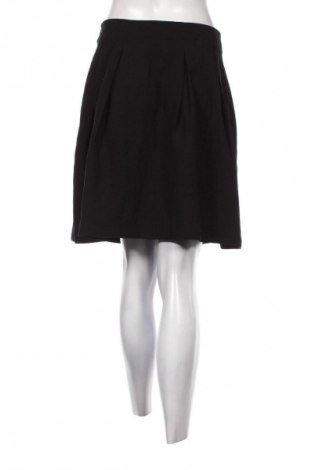 Пола Mint & Berry, Размер M, Цвят Черен, Цена 12,99 лв.