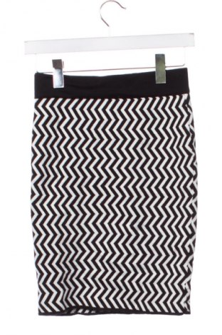 Пола Promod, Размер XS, Цвят Многоцветен, Цена 6,99 лв.
