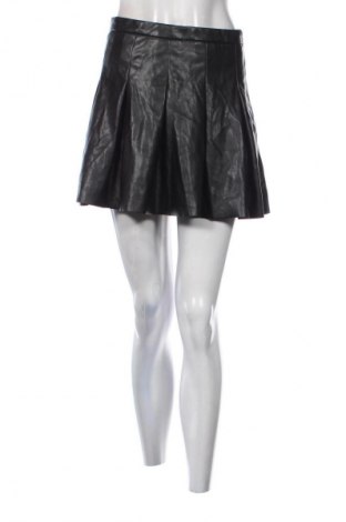 Φούστα Pull&Bear, Μέγεθος M, Χρώμα Μαύρο, Τιμή 7,99 €