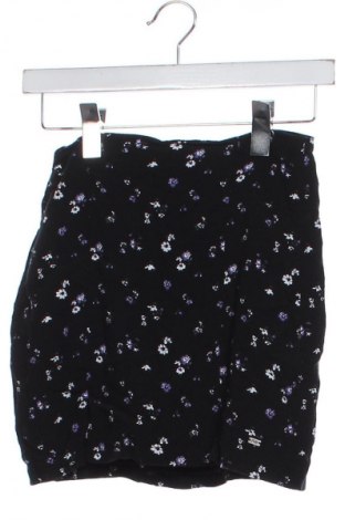Rock Pull&Bear, Größe XXS, Farbe Mehrfarbig, Preis 9,72 €