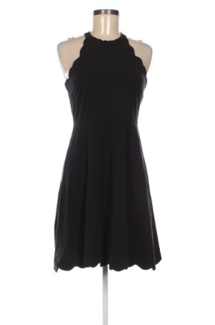 Kleid About You, Größe M, Farbe Schwarz, Preis 13,81 €