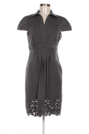 Rochie BCBG Max Azria, Mărime M, Culoare Gri, Preț 275,99 Lei