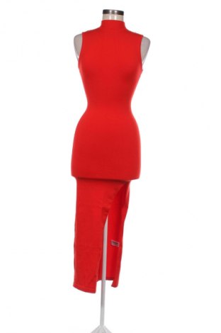 Šaty  Bershka, Velikost XS, Barva Červená, Cena  366,00 Kč