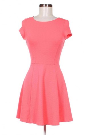 Šaty  Bershka, Velikost M, Barva Růžová, Cena  369,00 Kč