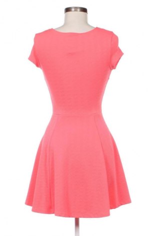 Šaty  Bershka, Velikost M, Barva Růžová, Cena  369,00 Kč