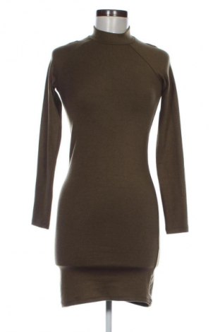 Kleid Bershka, Größe S, Farbe Grün, Preis 14,83 €