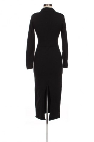 Rochie Bershka, Mărime M, Culoare Negru, Preț 76,32 Lei