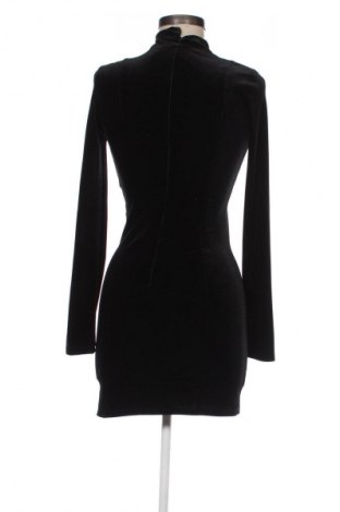 Sukienka Bershka, Rozmiar S, Kolor Czarny, Cena 66,39 zł
