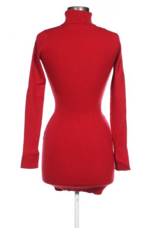 Rochie Bershka, Mărime S, Culoare Roșu, Preț 76,32 Lei
