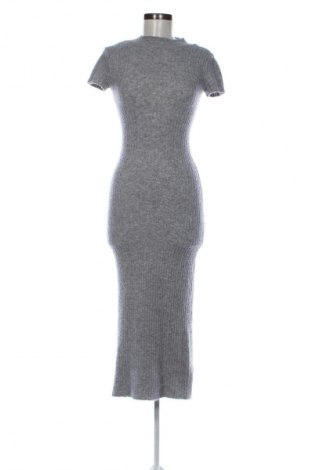 Kleid Bershka, Größe S, Farbe Grau, Preis 14,77 €