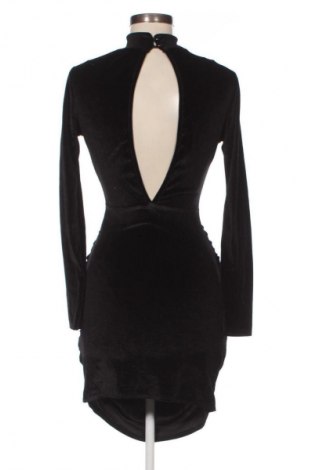 Šaty  Boohoo, Velikost XS, Barva Černá, Cena  259,00 Kč