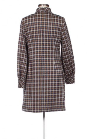 Sukienka Calvin Klein, Rozmiar M, Kolor Kolorowy, Cena 524,12 zł