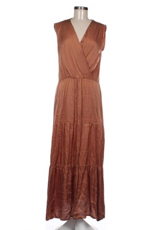 Kleid Cartoon, Größe M, Farbe Braun, Preis 15,00 €