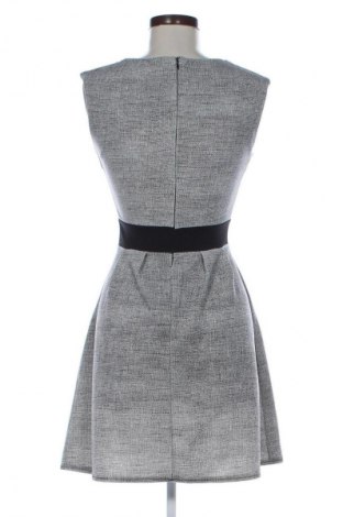 Φόρεμα Chloe Sand, Μέγεθος S, Χρώμα Γκρί, Τιμή 14,77 €