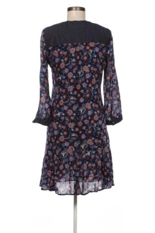 Šaty  Edc By Esprit, Velikost XS, Barva Vícebarevné, Cena  559,00 Kč