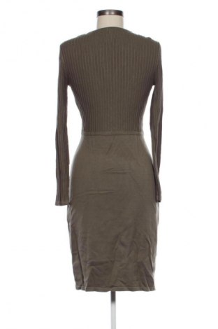 Рокля Esprit, Размер M, Цвят Зелен, Цена 31,99 лв.