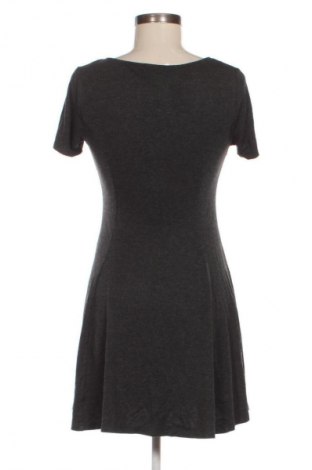 Ruha Forever 21, Méret L, Szín Fekete, Ár 5 396 Ft